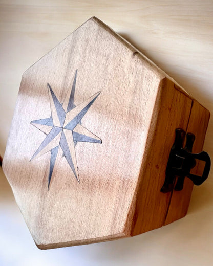 Captain's Compass "Explorer 2" - personalization option with engraving for a gift, 2 color variants to choose from.