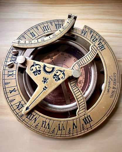 Captain's Compass "Explorer 2" - personalization option with engraving for a gift, 2 color variants to choose from.