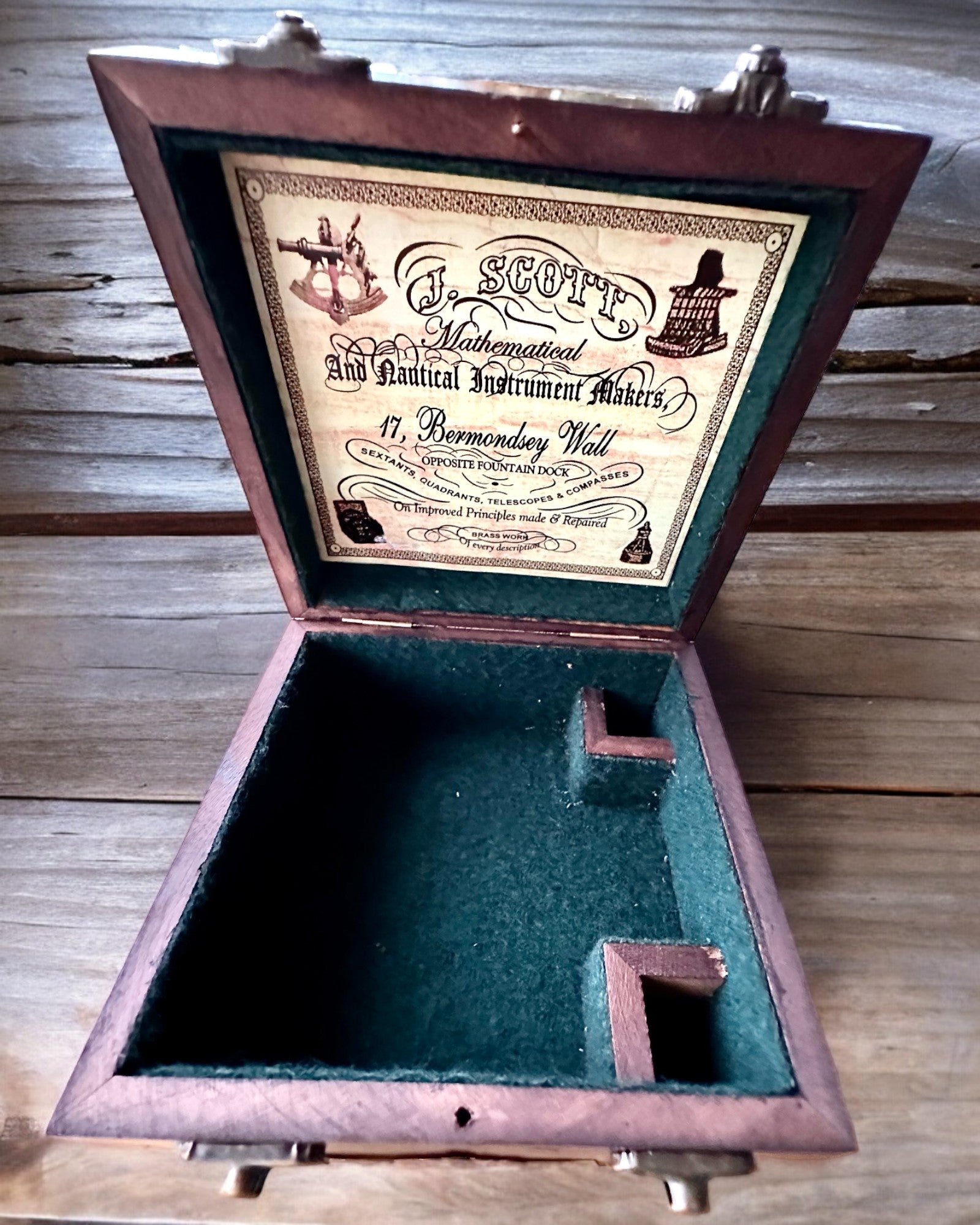 Large Wooden Box for Sextant premium "Mariner's Legacy" with Engraving Option