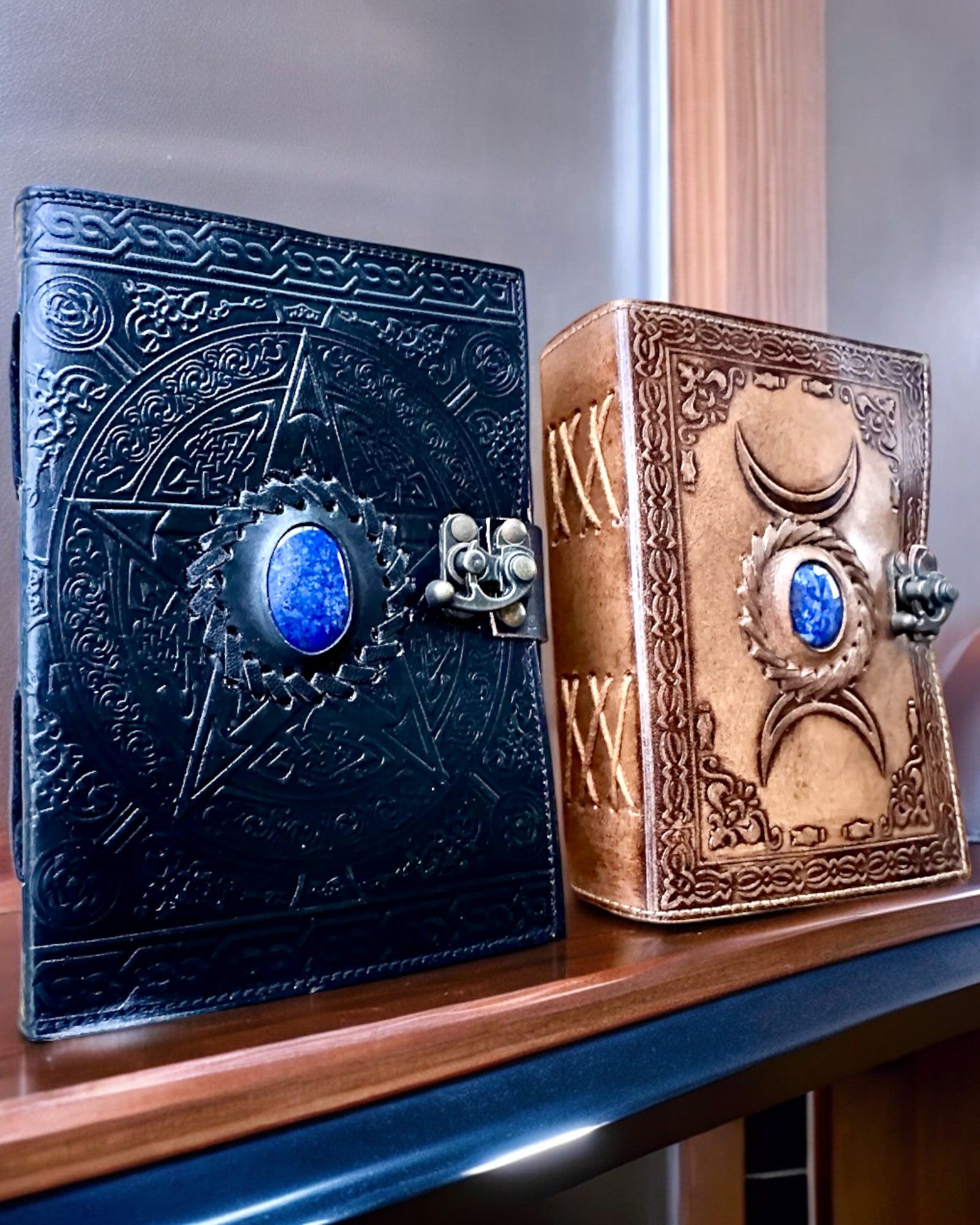 Premium Journal, Antique Pattern, Leather Notebook "Magical Chronicle" 200 pages, 2 variants to choose from, personalization option with engraving