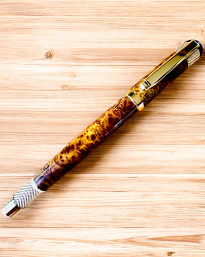 Elegant "Majestic" pen with personalization option for a gift, 2 color variants to choose from.