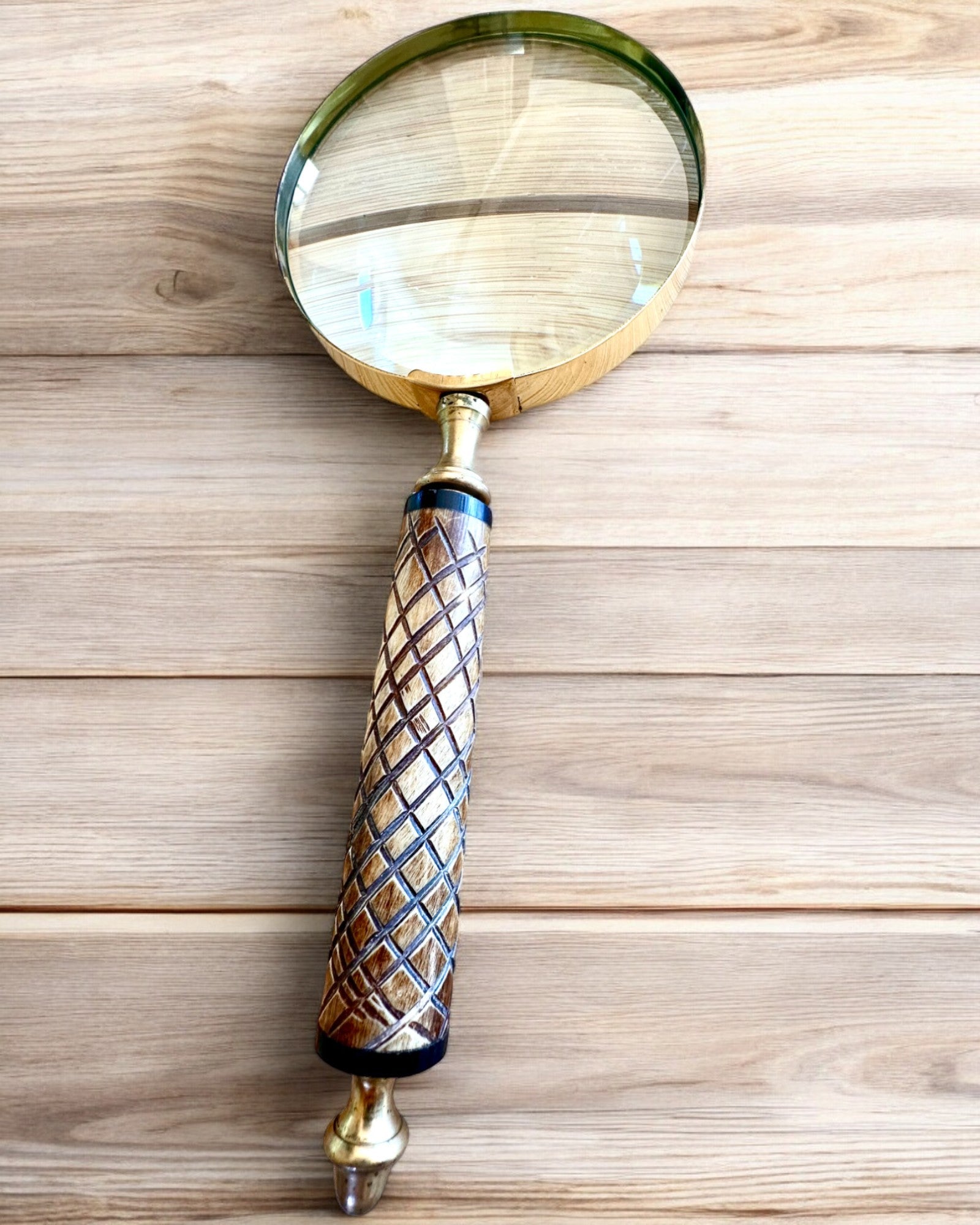 Large Retro Magnifying Glass, personalization option for a gift with engraving - variants to choose from