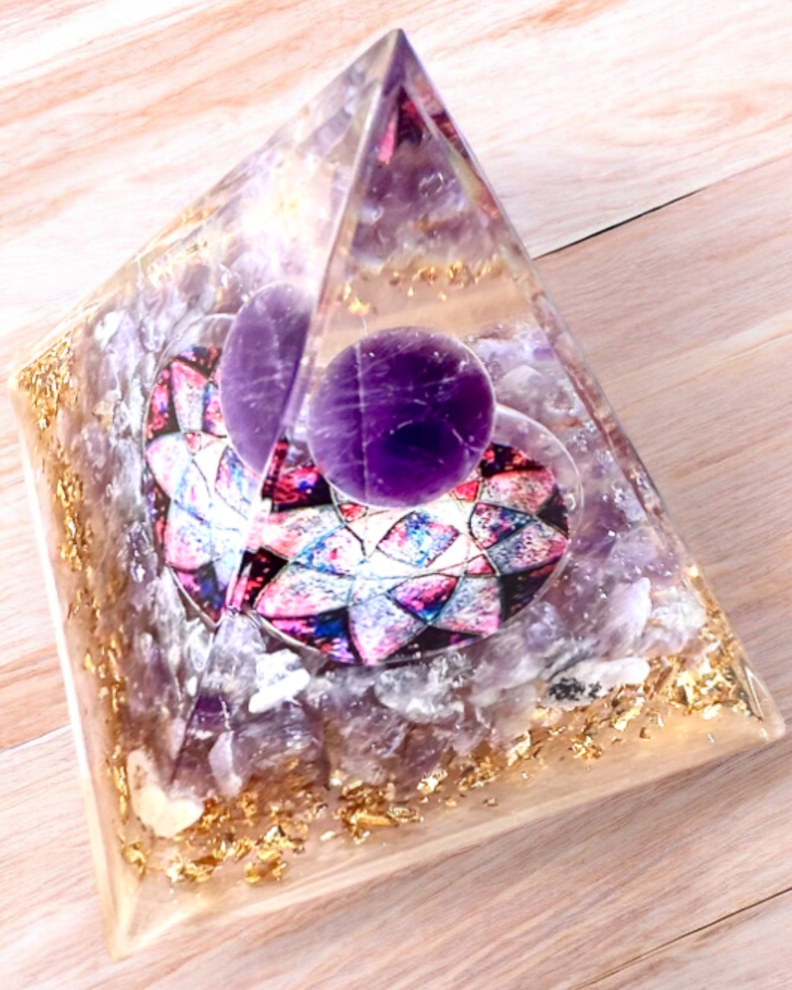 "Amethyst Star" Energy Pyramid orgonite with amethyst crystals