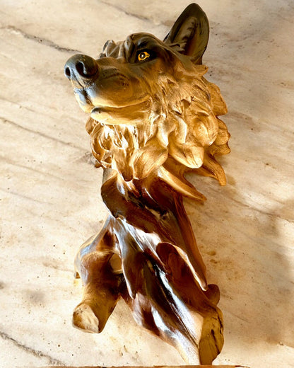 "Wolf Spirit" – Decorative Figurine with the possibility of personalization through engraving, for a gift