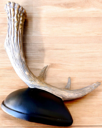 Horned Wine Rack "Deer" with Engraving Option for a Gift