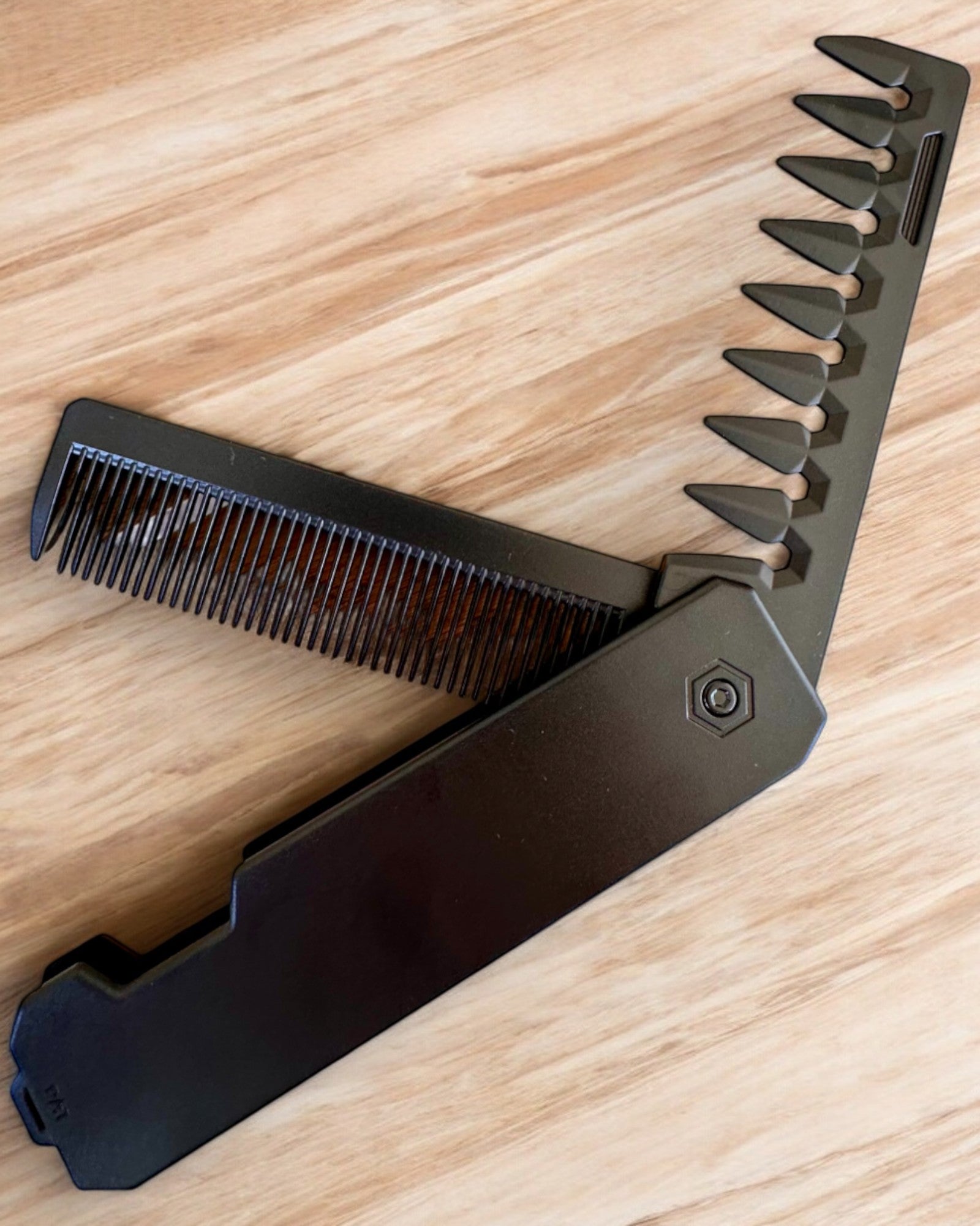 Comblok - Foldable Multifunctional Comb, personalization option with engraving for a gift