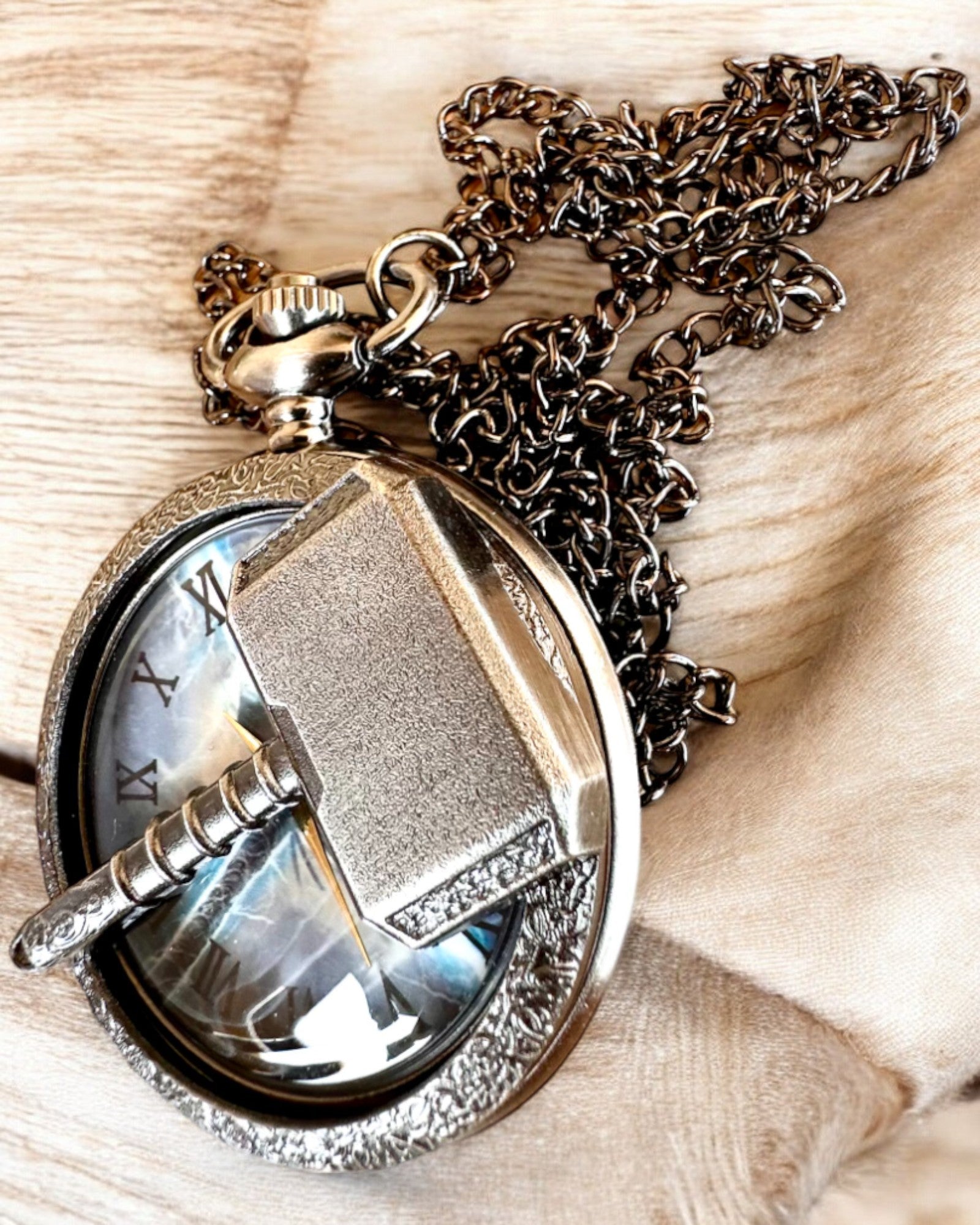 Time Hammer - Pocket Watch, personalization option with engraving for a gift