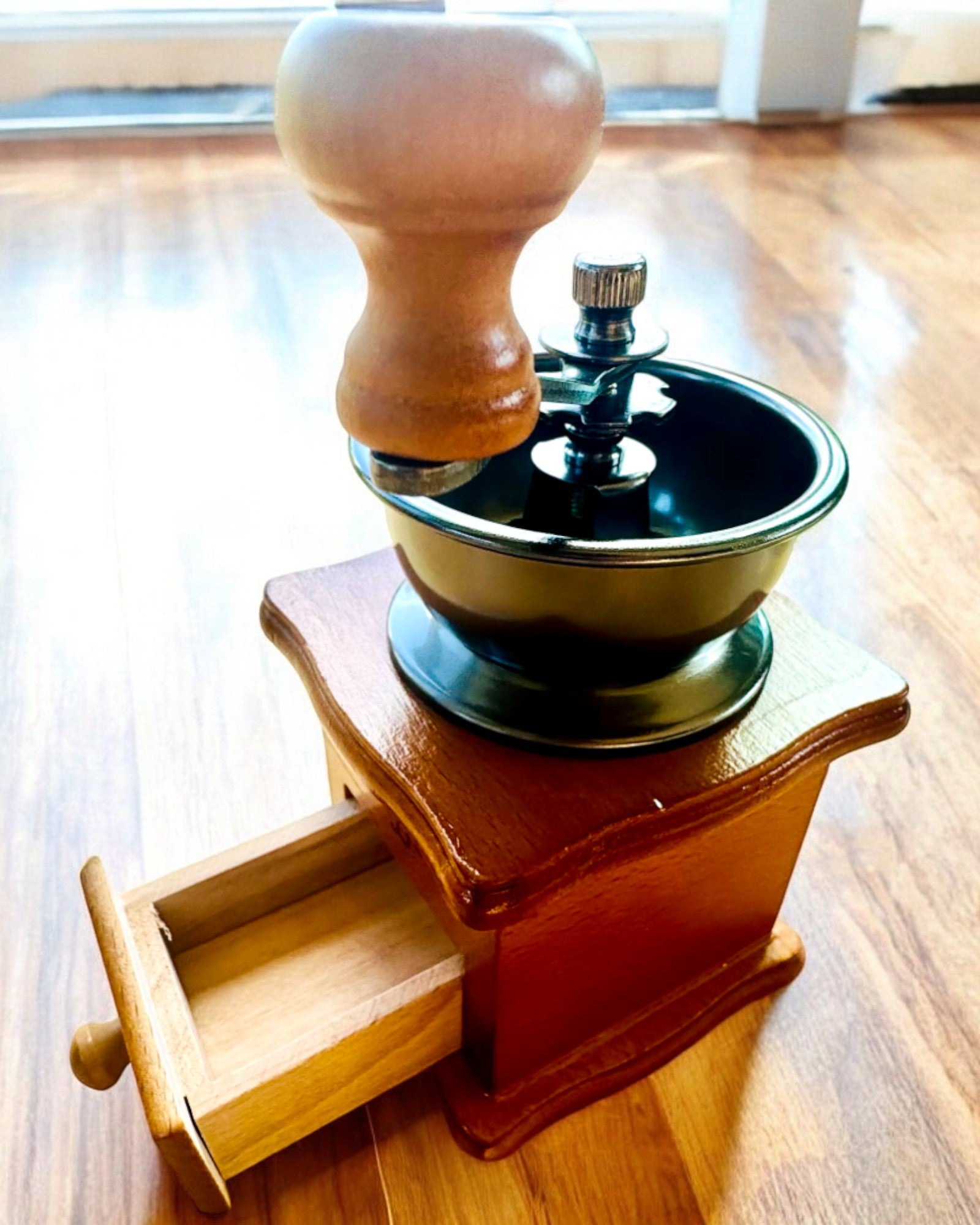 Traditional Coffee Grinder "Aroma of Classics" - with engraving option, personalization for a gift