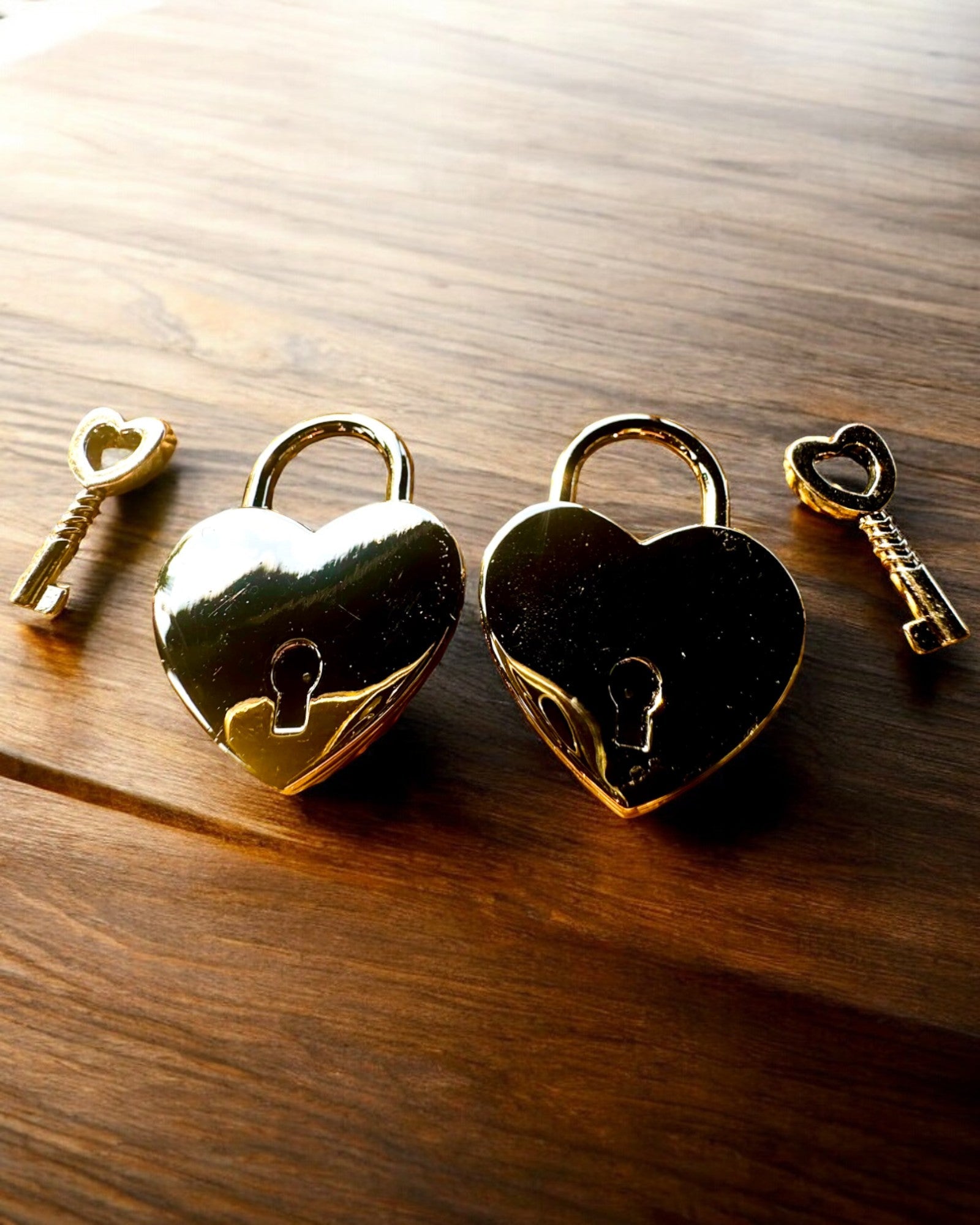 Love Mini Padlocks Heart DeLuxe - Set of 2 padlocks with keys, 6 variants to choose from, personalization option with engraving for a gift