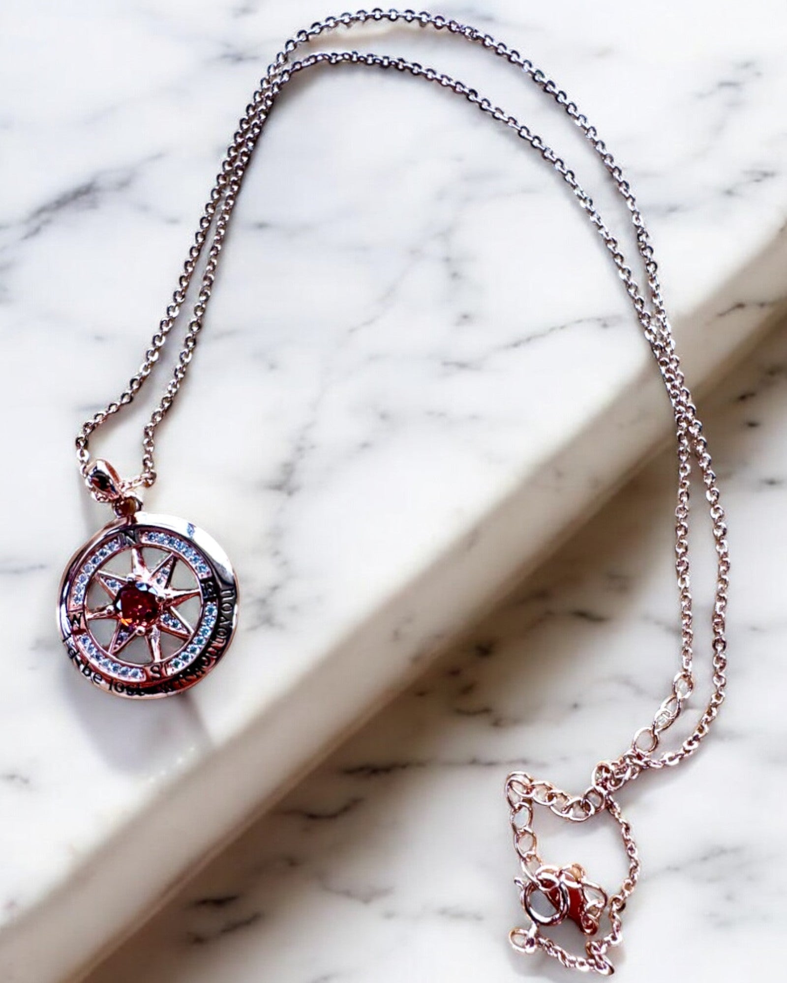 "Love Compass" necklace with zirconia, personalization option with engraving