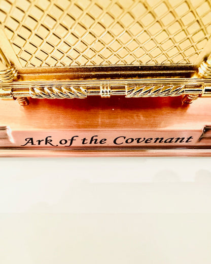 Replica of the Ark of the Covenant Gold-Plated, Decorative Figure of the Ark with a Copper Stand, Inspired by Jerusalem, 18x10x12 cm