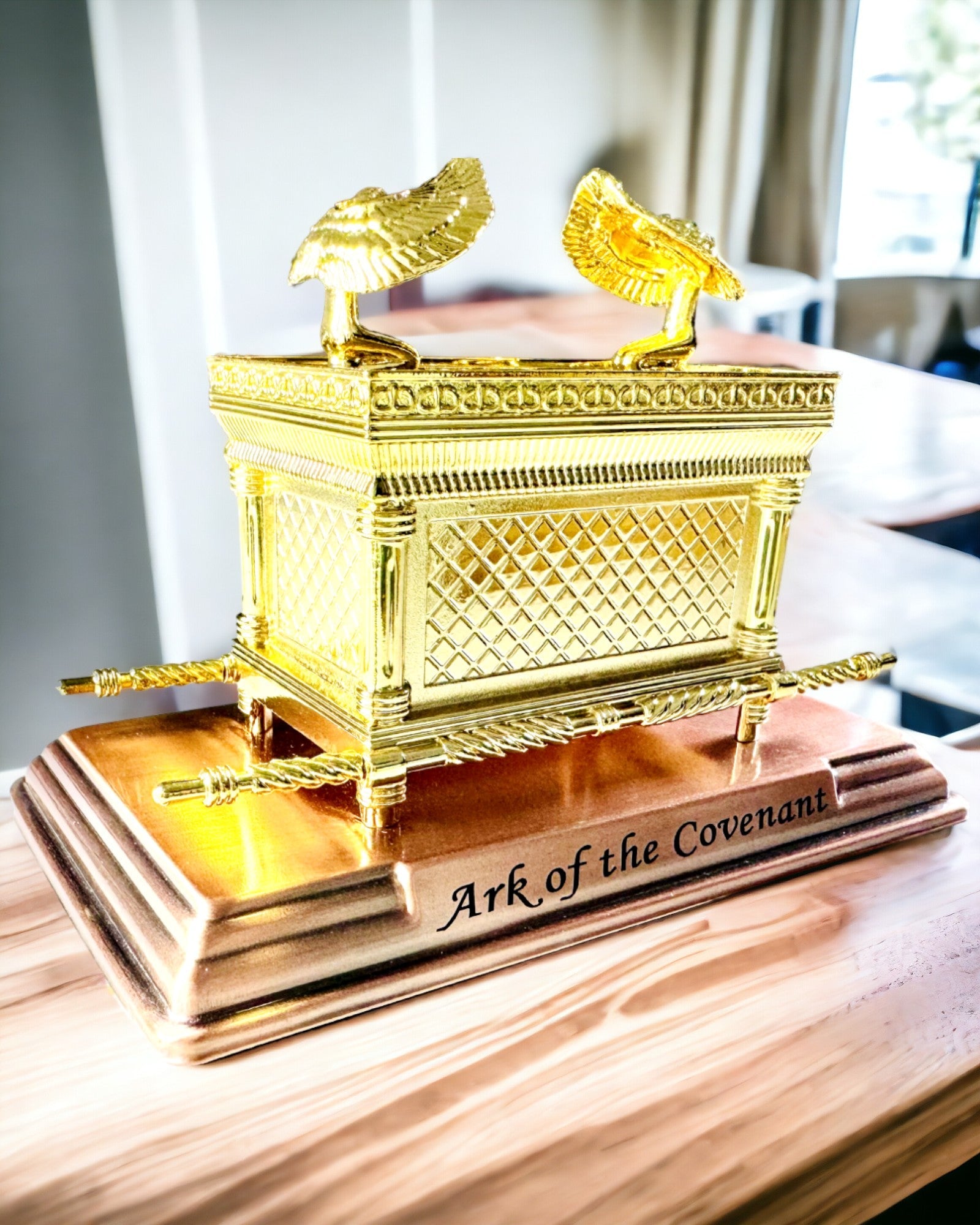 Replica of the Ark of the Covenant Gold-Plated, Decorative Figure of the Ark with a Copper Stand, Inspired by Jerusalem, 18x10x12 cm