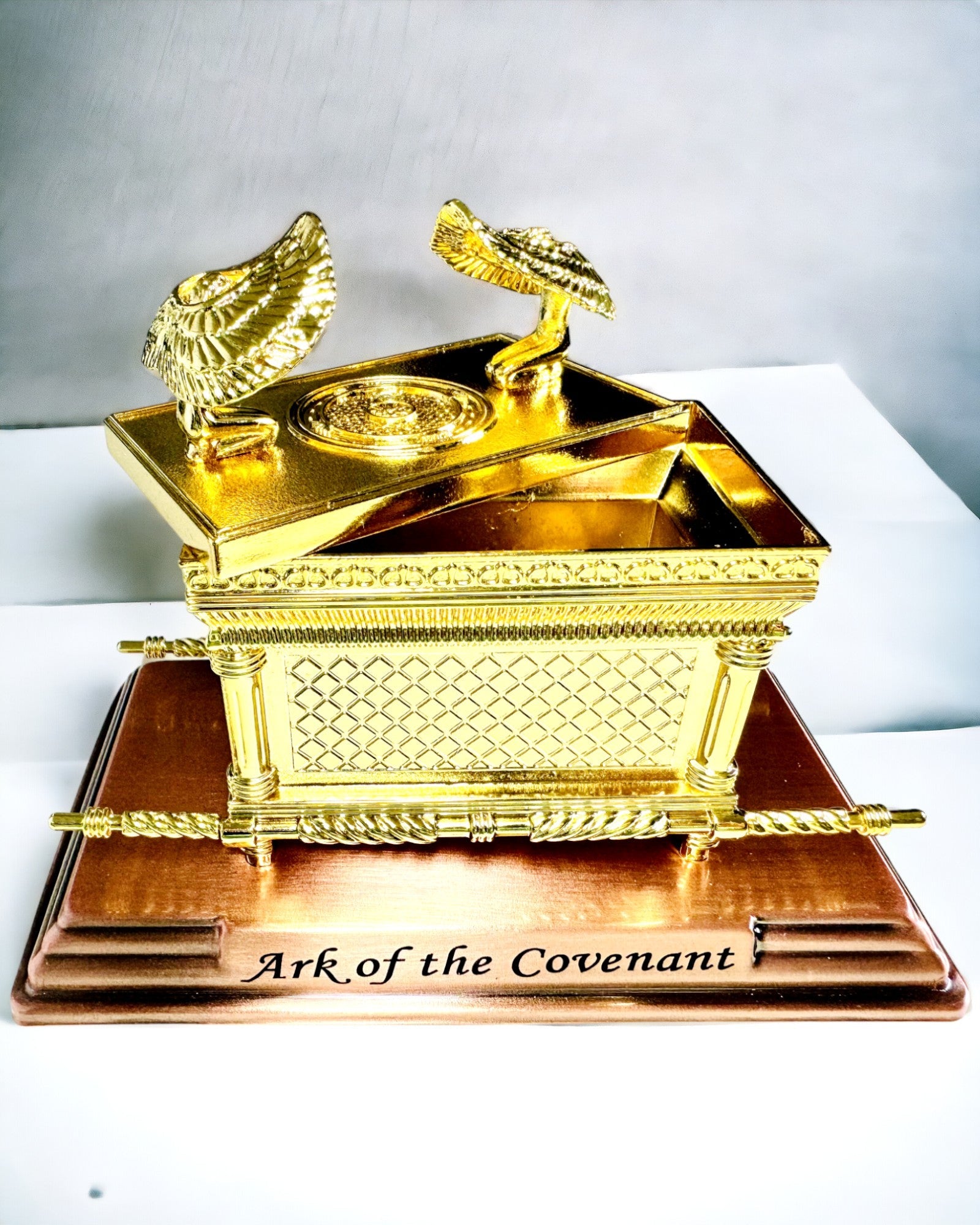 Replica of the Ark of the Covenant Gold-Plated, Decorative Figure of the Ark with a Copper Stand, Inspired by Jerusalem, 18x10x12 cm