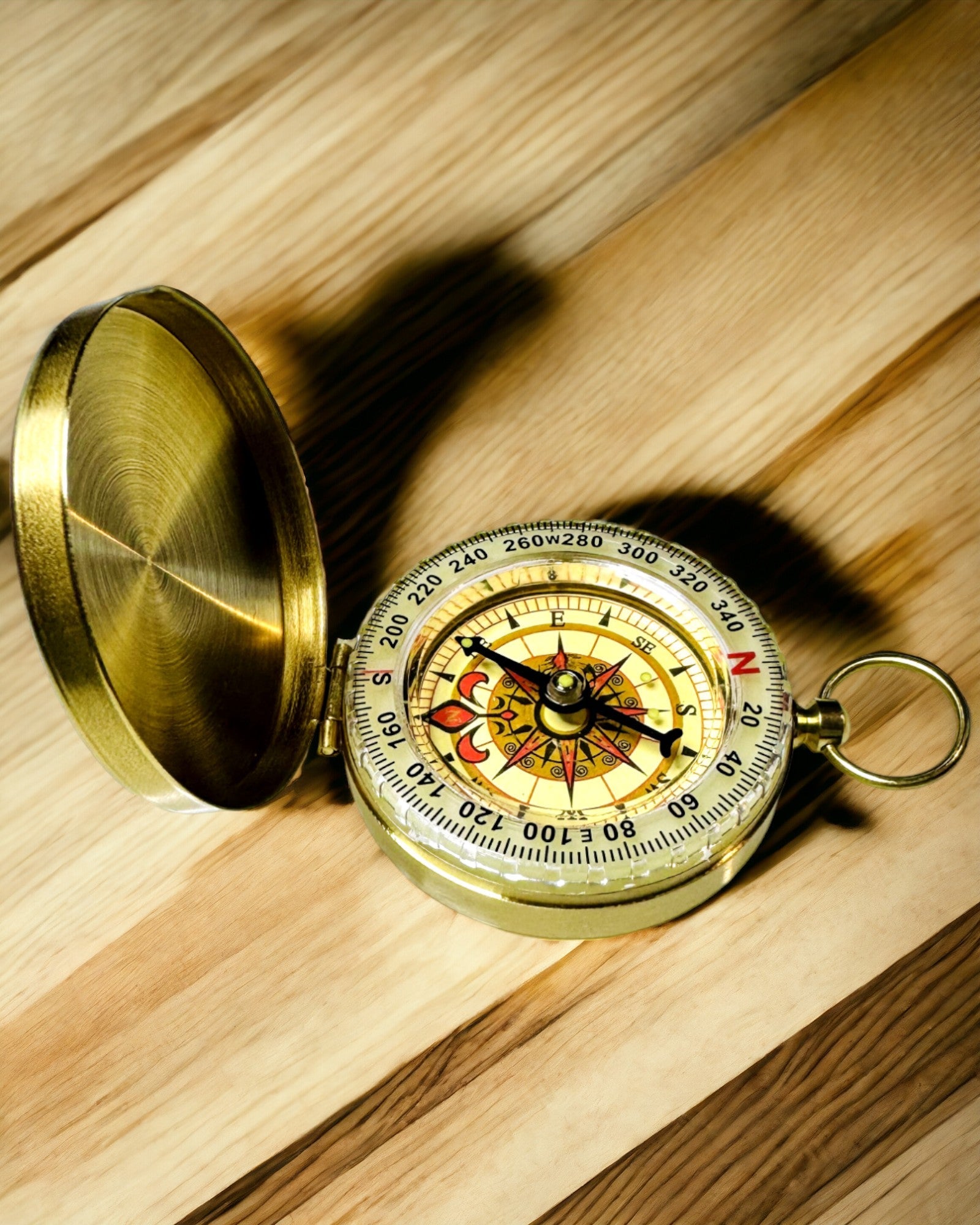 Waterproof Brass Compass with Glow Effect - Essential for Hiking and Camping, personalization with engraving