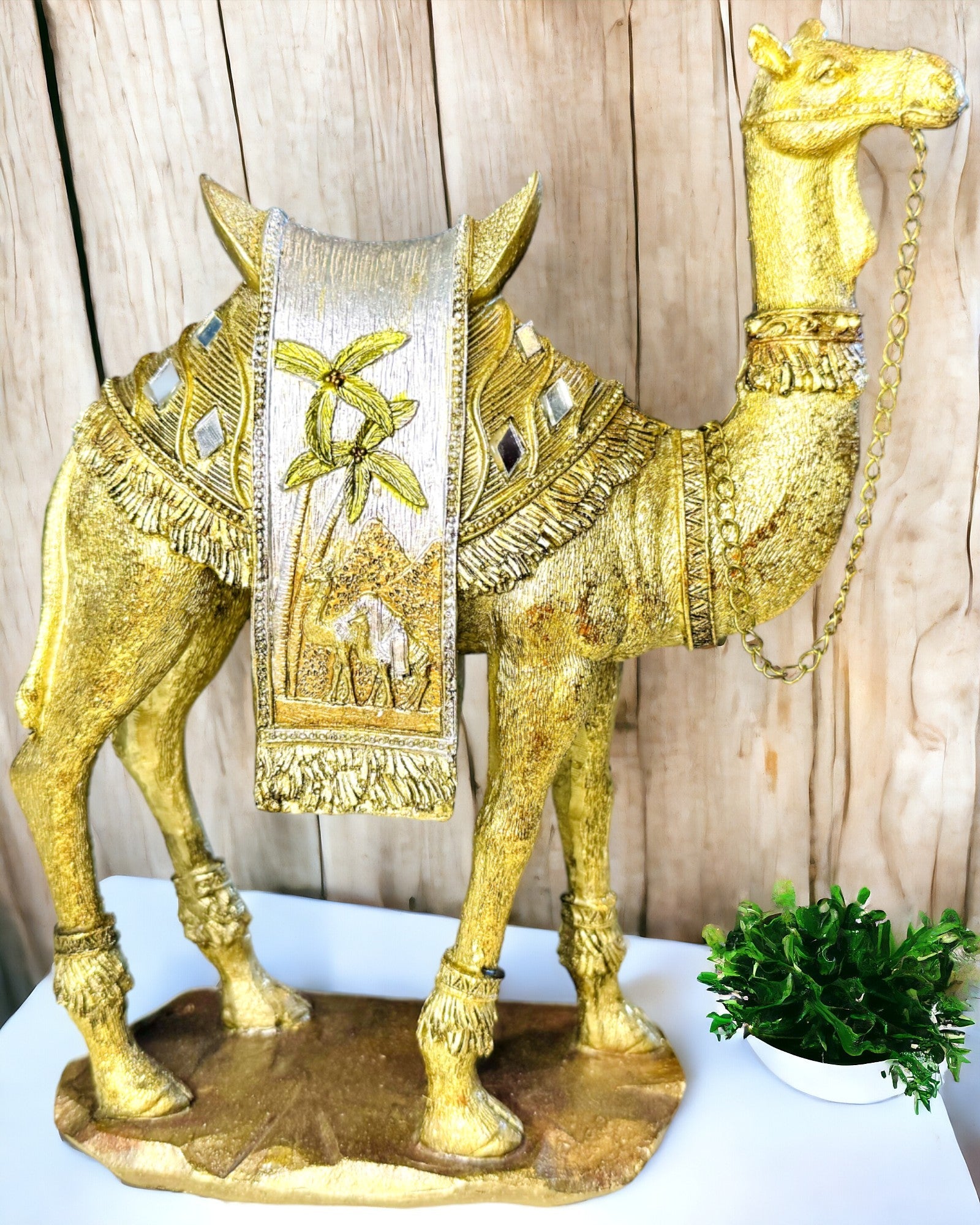 "Desert Wanderer" Figurine - Decorative Resin Camel with Engraving Option