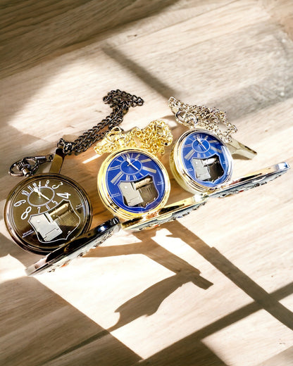 Pocket watch "Astrum Temporis" - Gold frame. Possibility of personalization with engraving.