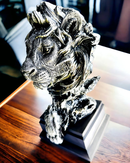 Jungle King Lion - Majestic Lion Statue - silver color, personalization option for a gift