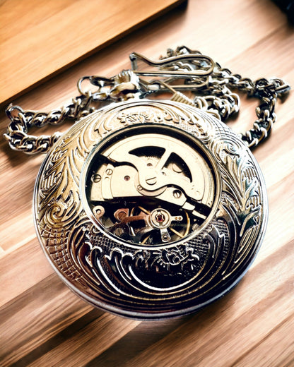 Silver pocket watch "Vintage Elegance" with the possibility of personalization by engraving.