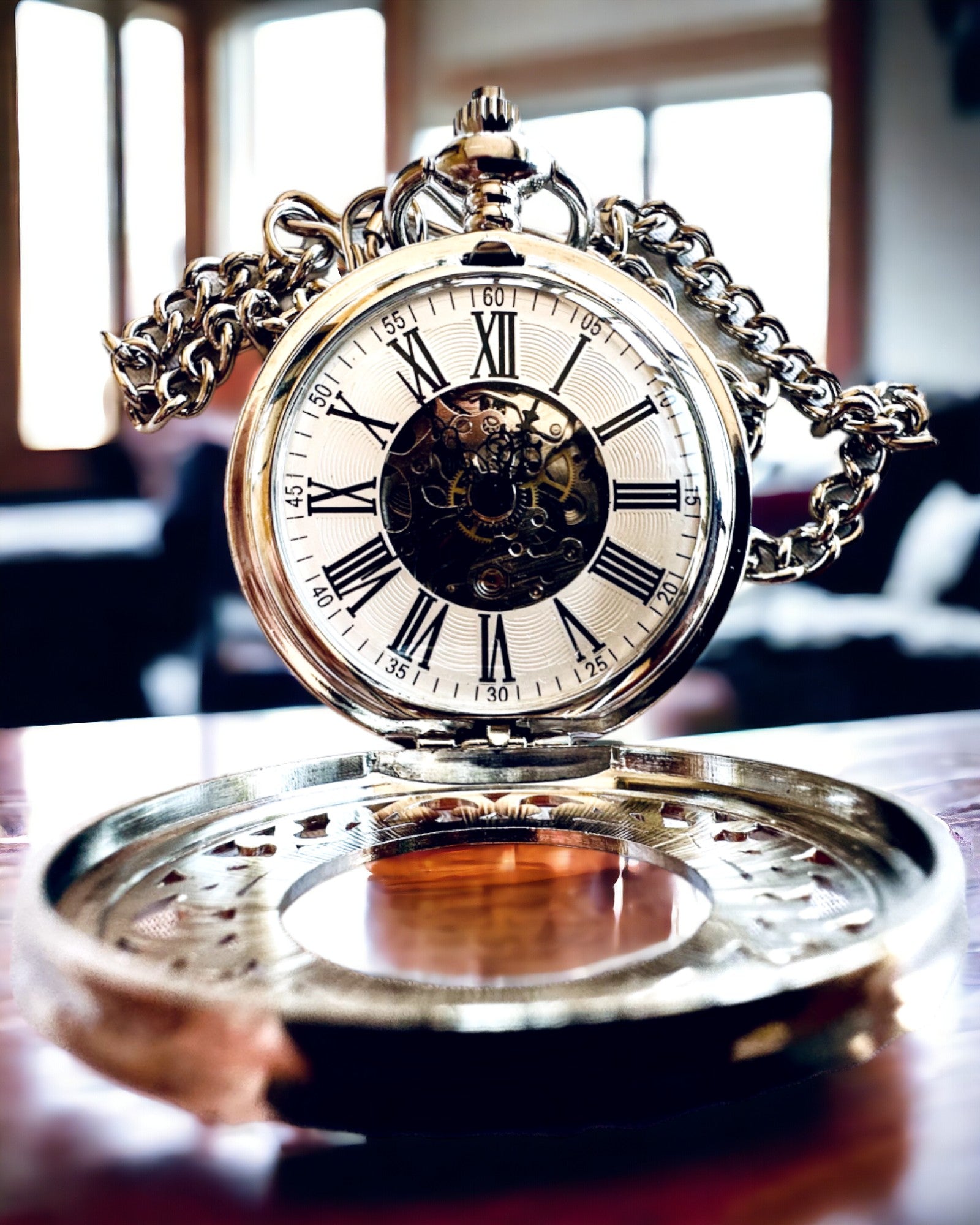 Silver pocket watch "Vintage Elegance" with the possibility of personalization by engraving.