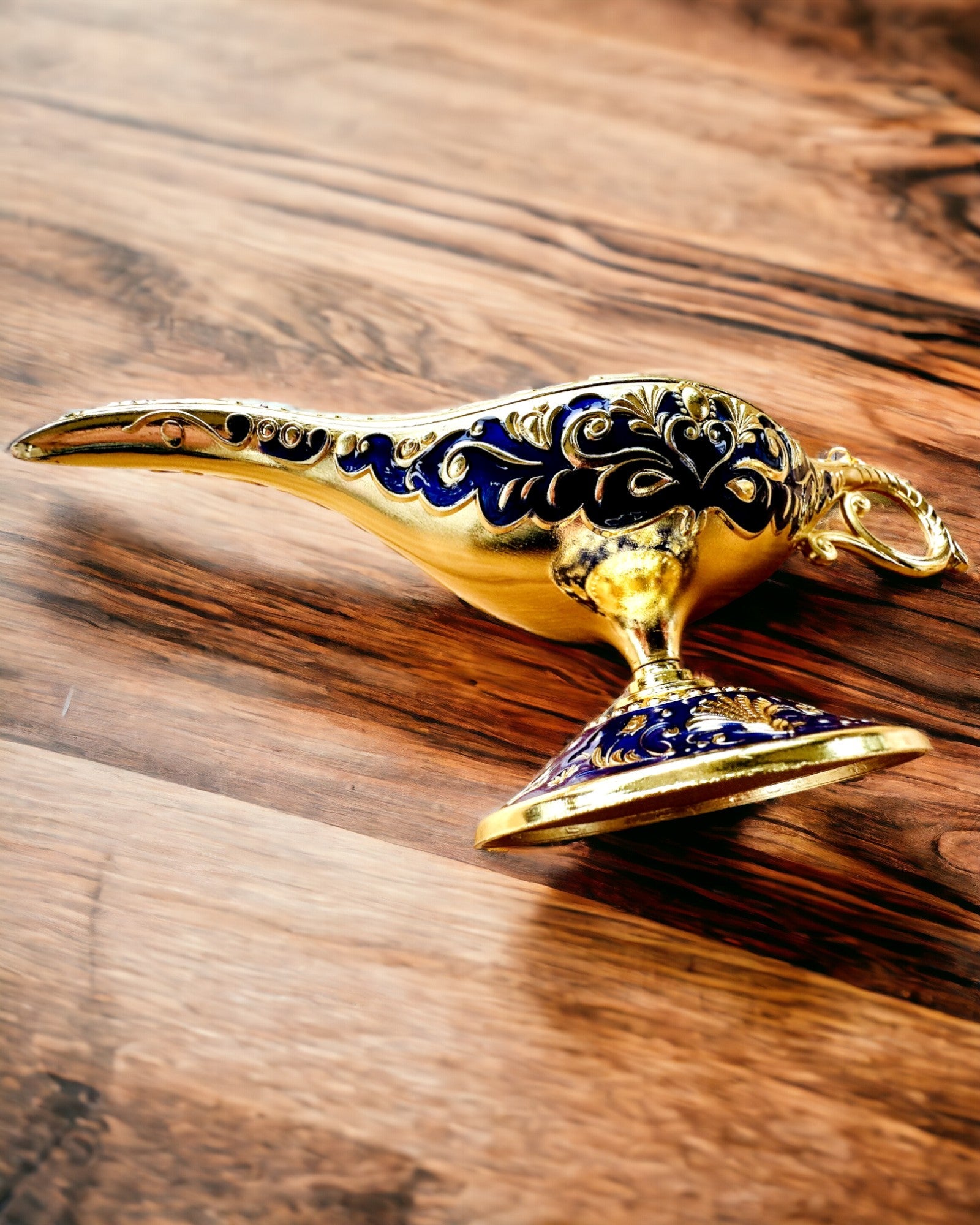 Aladdin's Magic Lamp with Engraving Option - Dark Navy Variant, interwoven with gold