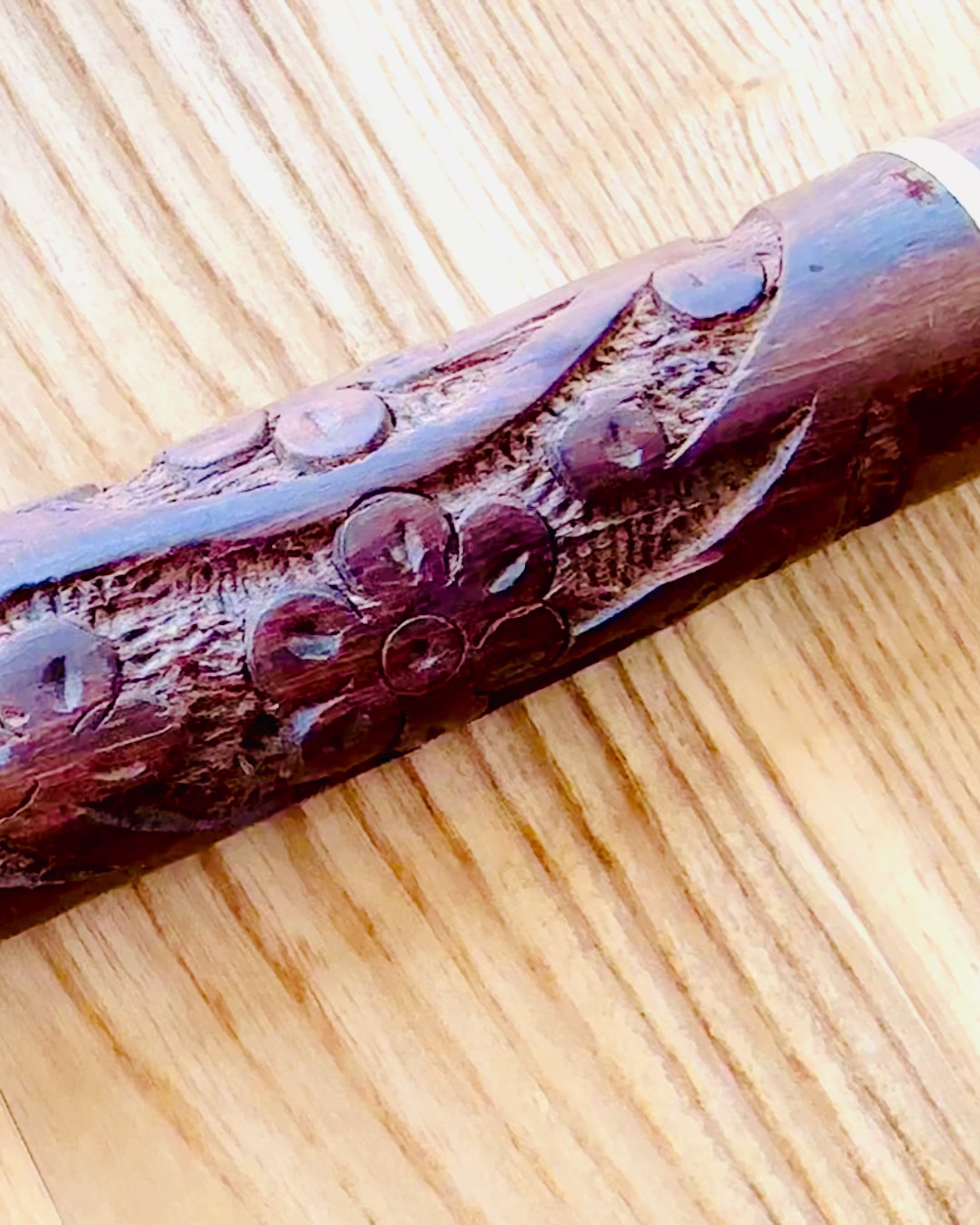 Hand-Carved Travel Cane, for Walking "Royal Wanderer" in Brown with Patterns