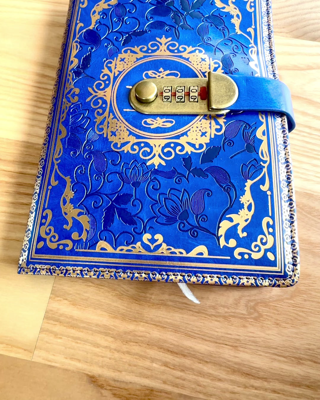 Exclusive Leather Notebook "Secret Notebook" A5 with Combination Lock - personalization with engraving