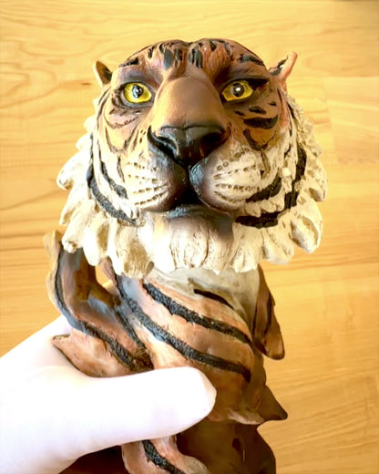 "Tiger King of the Jungle" Figurine with Engraving Option, 29 cm tall, decoration for a gift